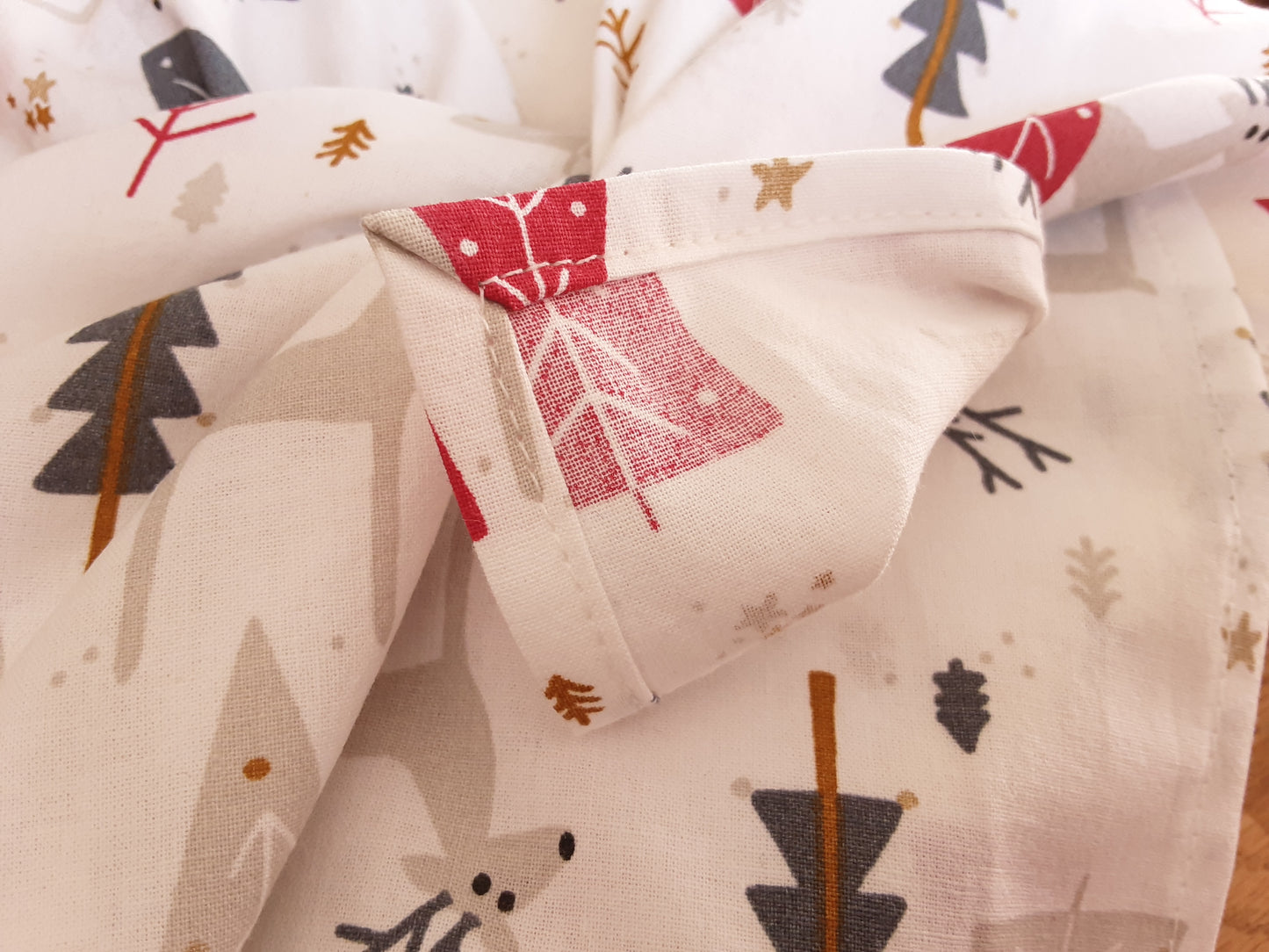Furoshiki de Noël – Un geste écolo plein de charme