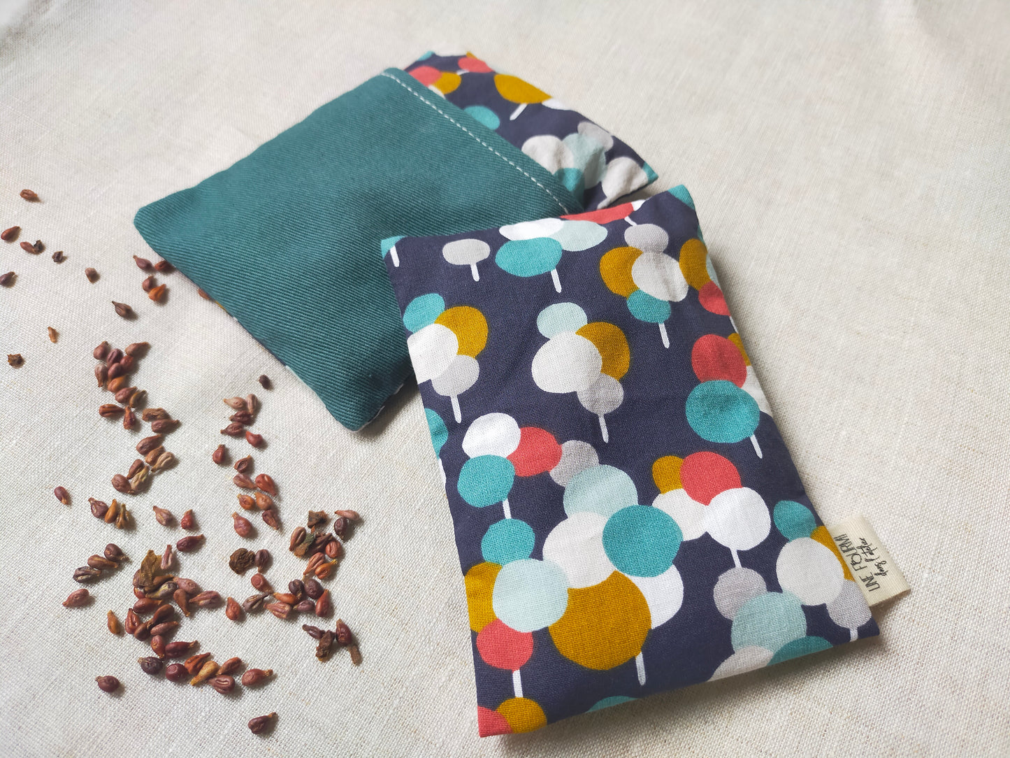 La Chaufferette, pocket hot water bottle with spelled seeds