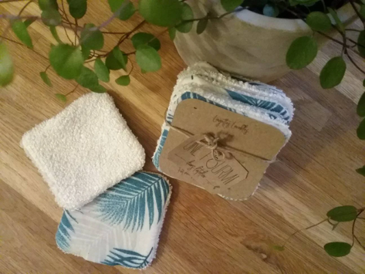 Lot de 6 lingettes lavables en coton et éponge de bambou. salle de bain zéro déchet et consommation éco responsable. Soin de la peau et routine skincare. idéal pour la trousse de toilette en voyage